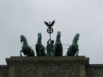 25116 Horse and carriage on Brandenburger Tor.jpg